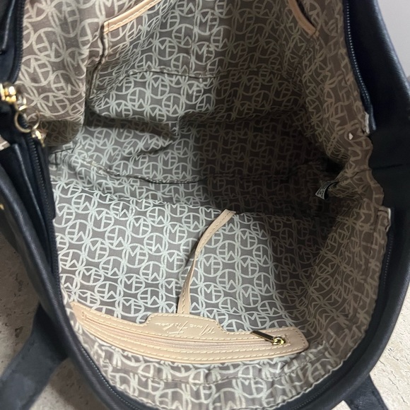 Marc Fisher OverSized Purse/Tote Vegan Leather - Picture 4 of 7